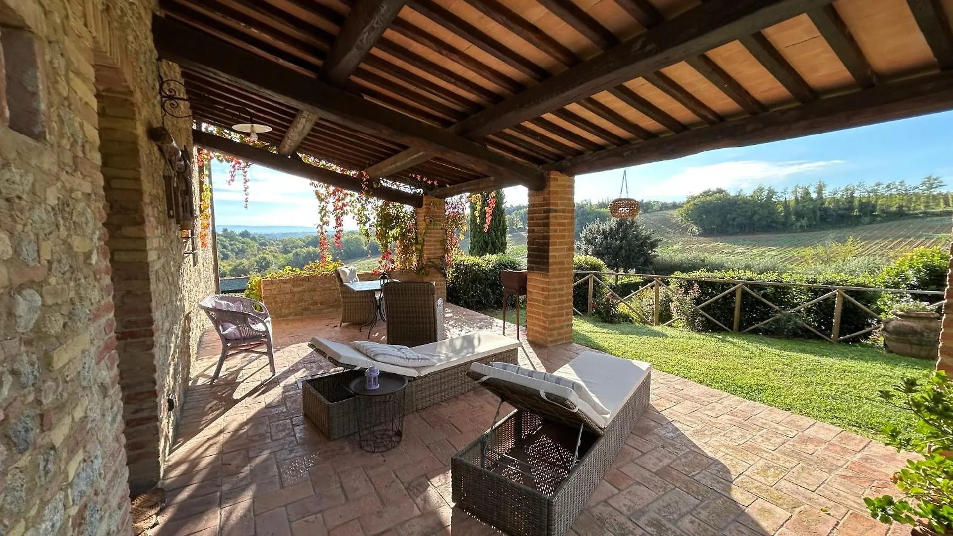Farm stay Podere Casanuova Villa San Gimignano Italy