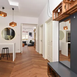 https://daylight-apartment-the-best-location.inbudapesthotels.com